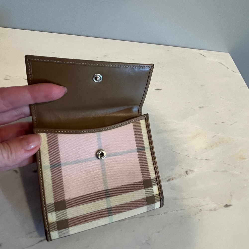 Burberry Nova Check Pastel bifold wallet - Picture 5 of 11